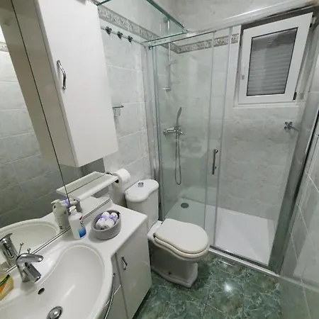Red Rose Apartment